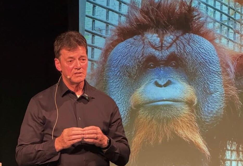 Dr. Willie Smits